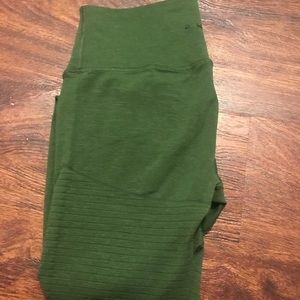 Alphalete revival leggings